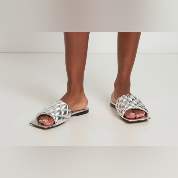 Bottega Veneta- quilted sandals - Picture 6 of 16